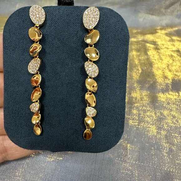 APM Monaco Galet Gold Earrings - Picture 3 of 7